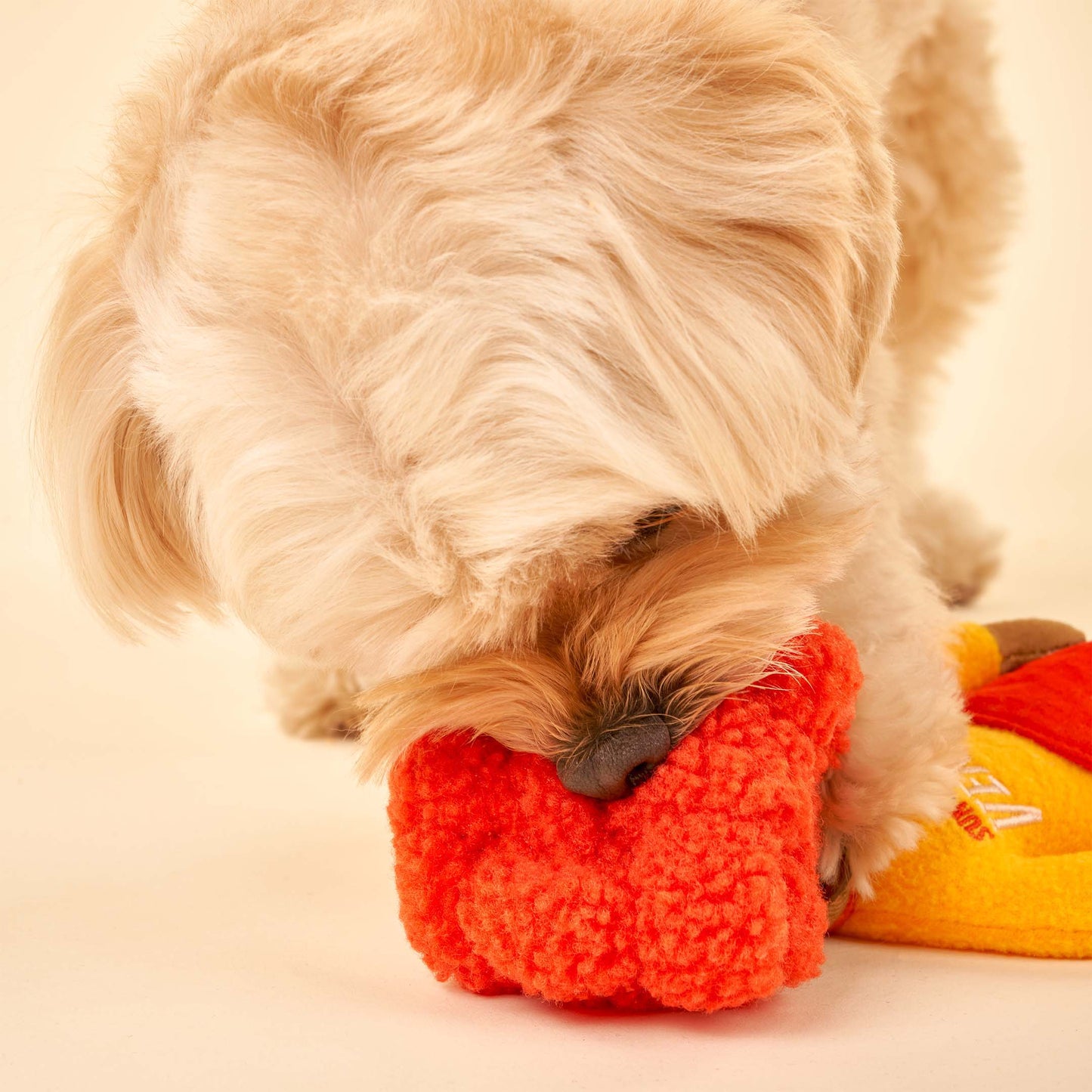 the furryfolks - Surfer Hooman Nosework Toy