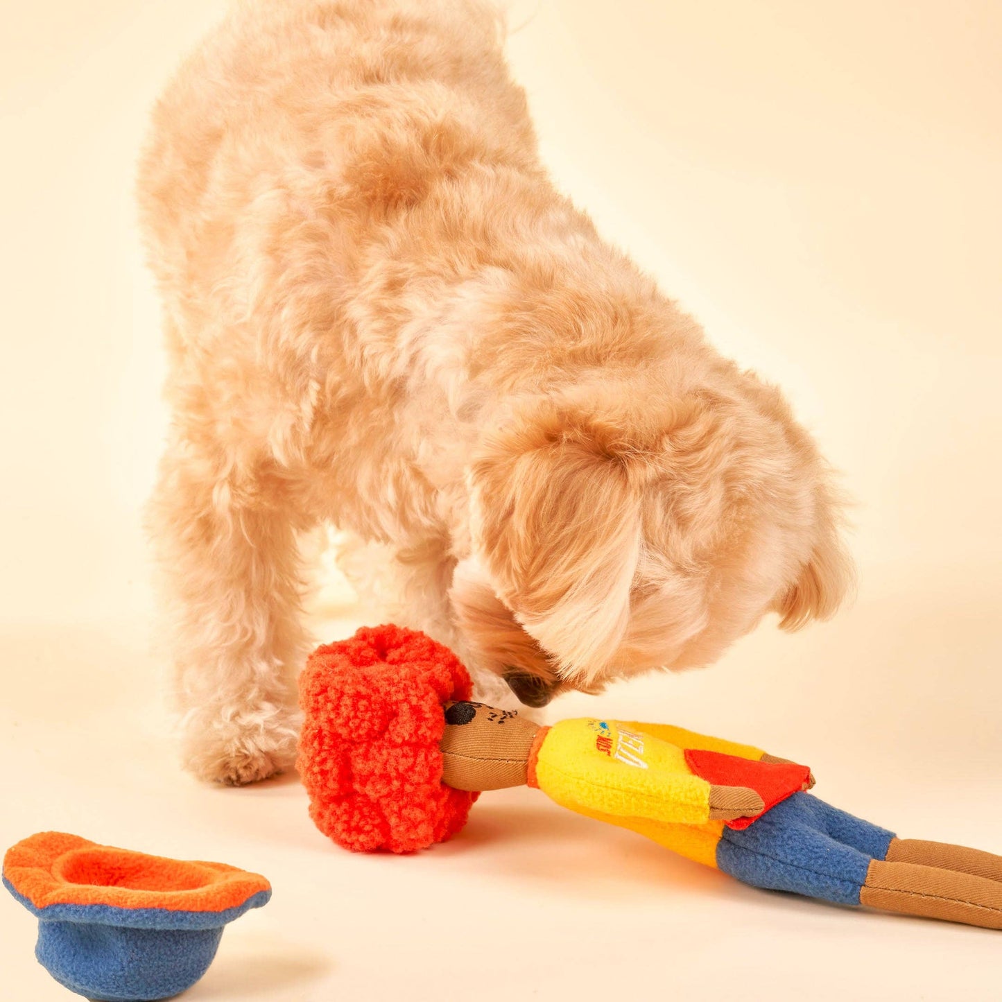 the furryfolks - Surfer Hooman Nosework Toy